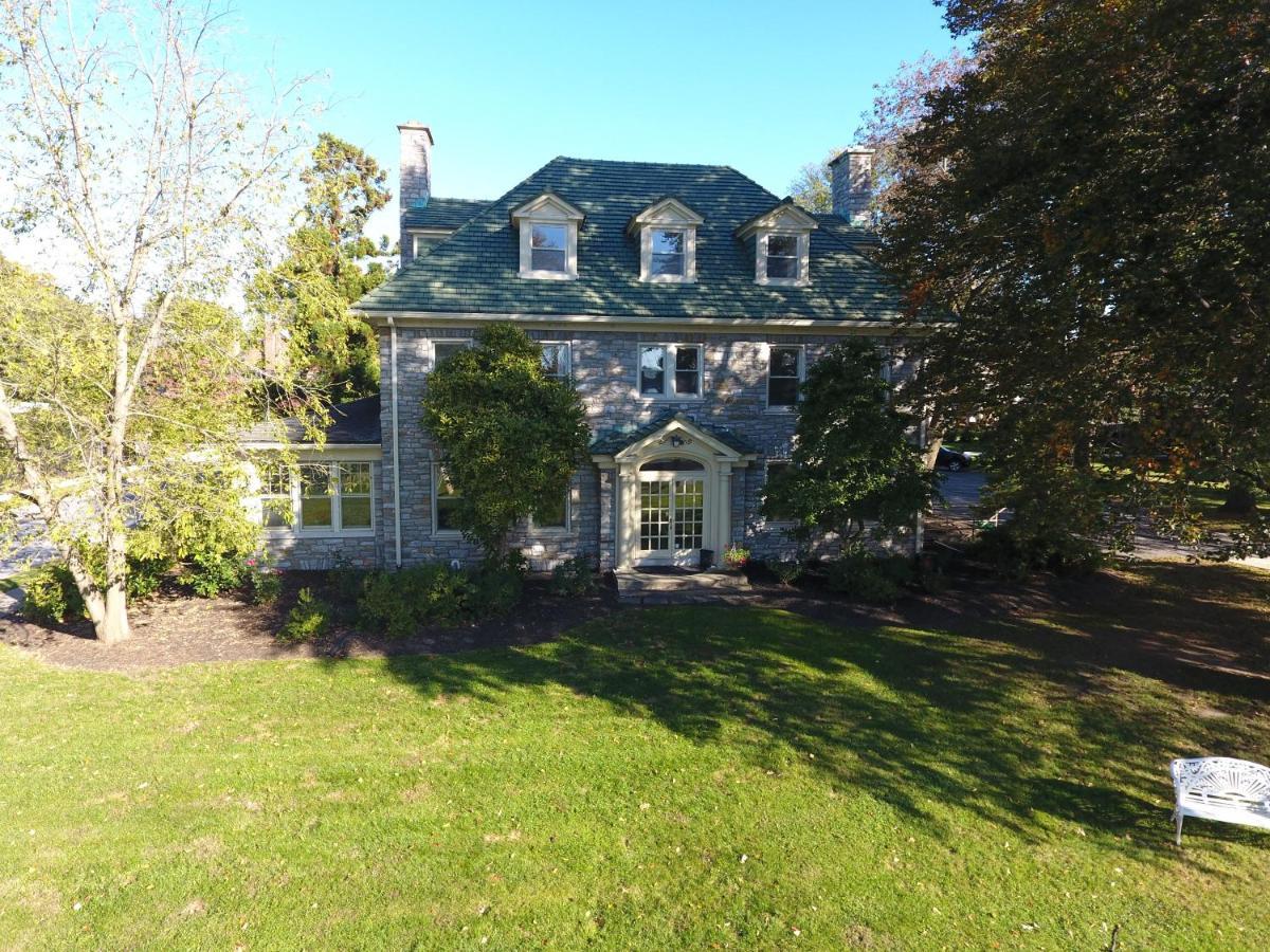 The Manor On Front Bed & Breakfast Harrisburg Exterior foto